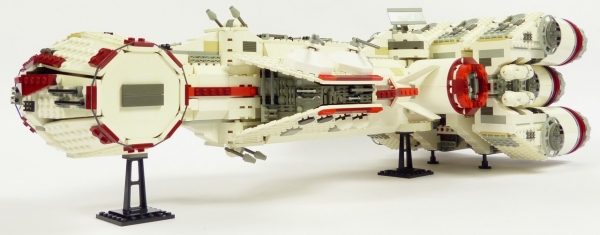 Lego Star Wars UCS 10019 Rebel Blockade Runner