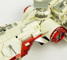 Lego Star Wars UCS 10019 Rebel Blockade Runner