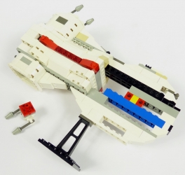 Lego Star Wars UCS 10019 Rebel Blockade Runner