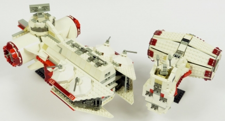 Lego Star Wars UCS 10019 Rebel Blockade Runner