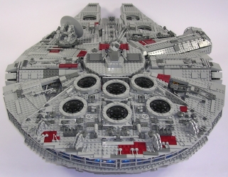 Lego Star Wars UCS 10179 Millenium Falcon