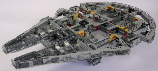 Lego Star Wars UCS 10179 Millenium Falcon