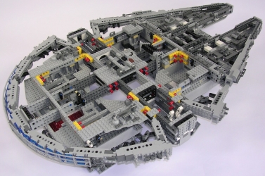 Lego Star Wars UCS 10179 Millenium Falcon