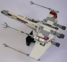 Lego Star Wars UCS 10240 X-Wing Starfighter