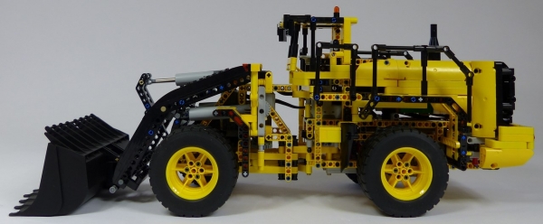 Lego Technic 42030 Volvo L350F