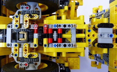 Lego Technic 42030 Volvo L350F