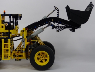 Lego Technic 42030 Volvo L350F