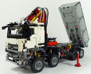 Lego Technic 42043 Mercedes-Benz Arocs 3245