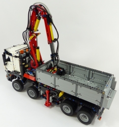 Lego Technic 42043 Mercedes-Benz Arocs 3245