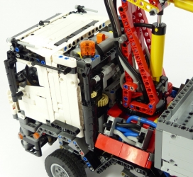 Lego Technic 42043 Mercedes-Benz Arocs 3245