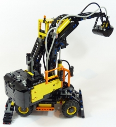 Lego Technic 42053 Pelle sur pneus Volvo EW160E