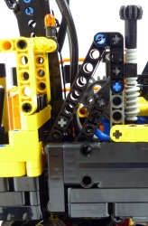 Lego Technic 42053 Pelle sur pneus Volvo EW160E