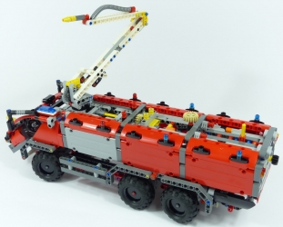 Lego Technic #42068 Camion pompiers aeroportuaire