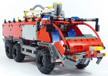 Lego Technic #42068 Camion pompiers aeroportuaire