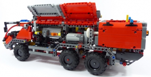 Lego Technic #42068 Camion pompiers aeroportuaire