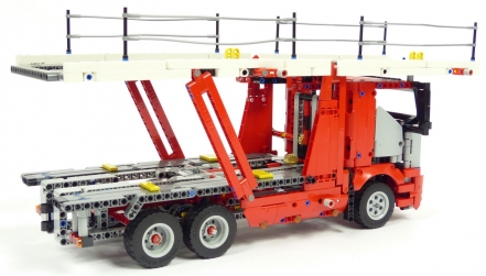 Lego Technic 42096 Transporteur de voitures