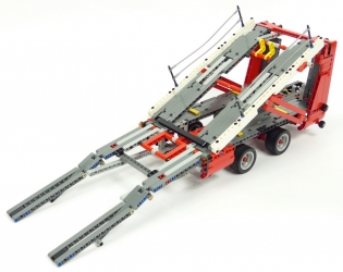 Lego Technic 42096 Transporteur de voitures