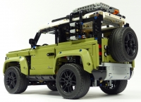 Land Rover Defender #42110