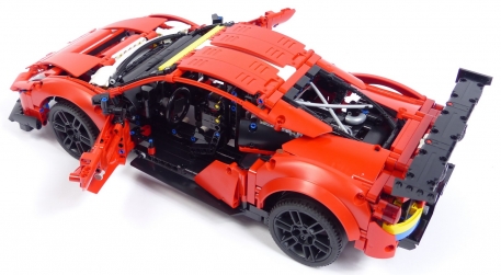 Lego Technic 42125 Ferrari 488 GTE AF Corse 51