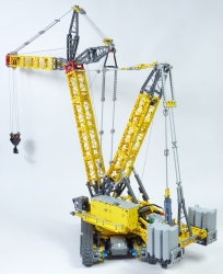 Lego Technic 42146 Grue treillis sur chenilles Liebherr LR 13000