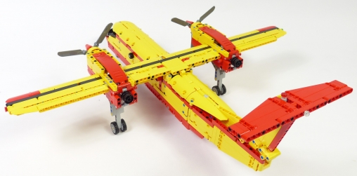 Lego Technic 42152 Avion bombardier eau