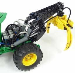 Lego Technic #42157 Debusqueur John Deere 948L-II