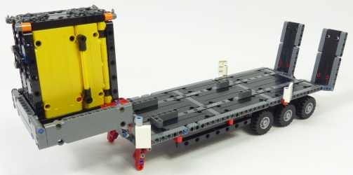 Lego Technic 42175 Camion Volvo FMX excavatrice EC230