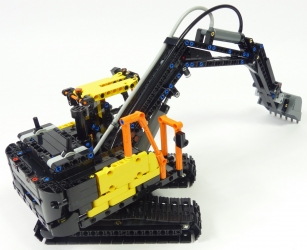 Lego Technic 42175 Camion Volvo FMX excavatrice EC230