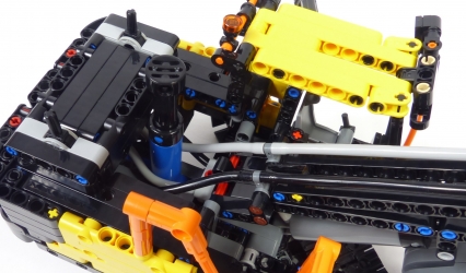 Lego Technic 42175 Camion Volvo FMX excavatrice EC230