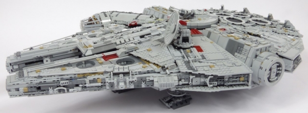 Lego Star Wars UCS 75192 Millenium Falcon