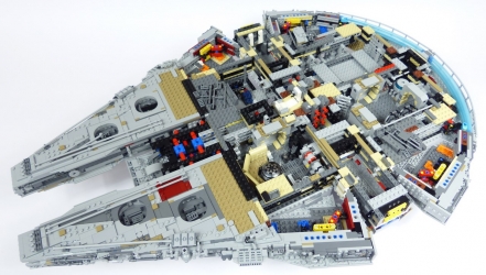 Lego Star Wars UCS 75192 Millenium Falcon