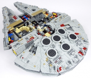 Lego Star Wars UCS 75192 Millenium Falcon