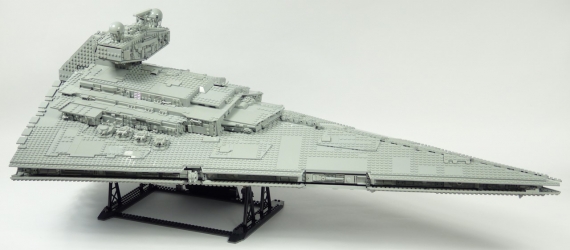 Lego Star Wars UCS 75252 Imperial Star Destroyer