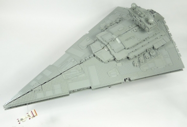 Lego Star Wars UCS 75252 Imperial Star Destroyer