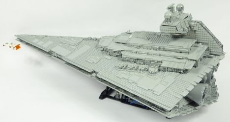 Lego Star Wars UCS 75252 Imperial Star Destroyer