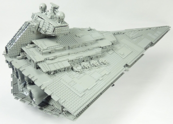 Lego Star Wars UCS 75252 Imperial Star Destroyer