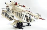 Republic Gunship #75309