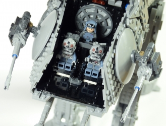 Lego Star Wars UCS 75313 AT-AT