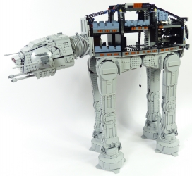 Lego Star Wars UCS 75313 AT-AT