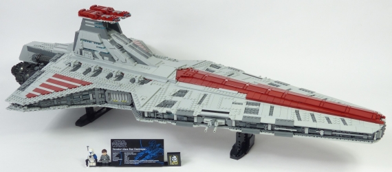 Lego Star Wars UCS 75367 Venator Star Destroyer