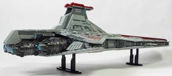 Lego Star Wars UCS 75367 Venator Star Destroyer