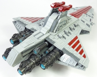 Lego Star Wars UCS 75367 Venator Star Destroyer