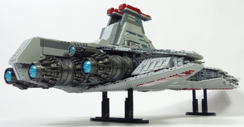 Lego Star Wars UCS 75367 Venator Star Destroyer