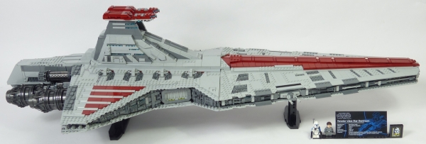 Lego Star Wars UCS 75367 Venator Star Destroyer