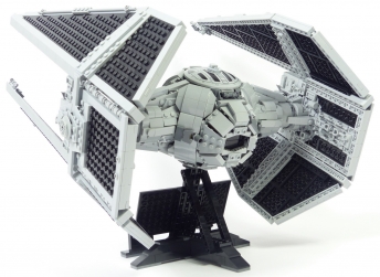 Lego Star Wars UCS 75382 TIE Interceptor