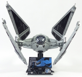 Lego Star Wars UCS 75382 TIE Interceptor