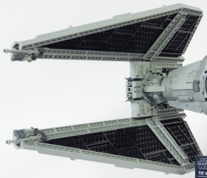 Lego Star Wars UCS 75382 TIE Interceptor