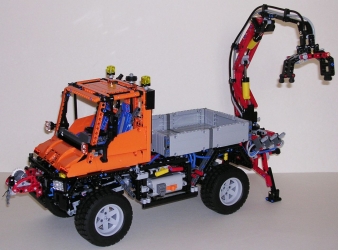 Lego Technic 8110 Mercedes-Benz Unimog U400