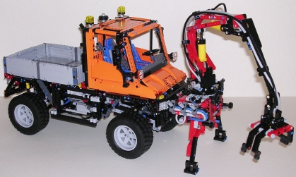 Lego Technic 8110 Mercedes-Benz Unimog U400